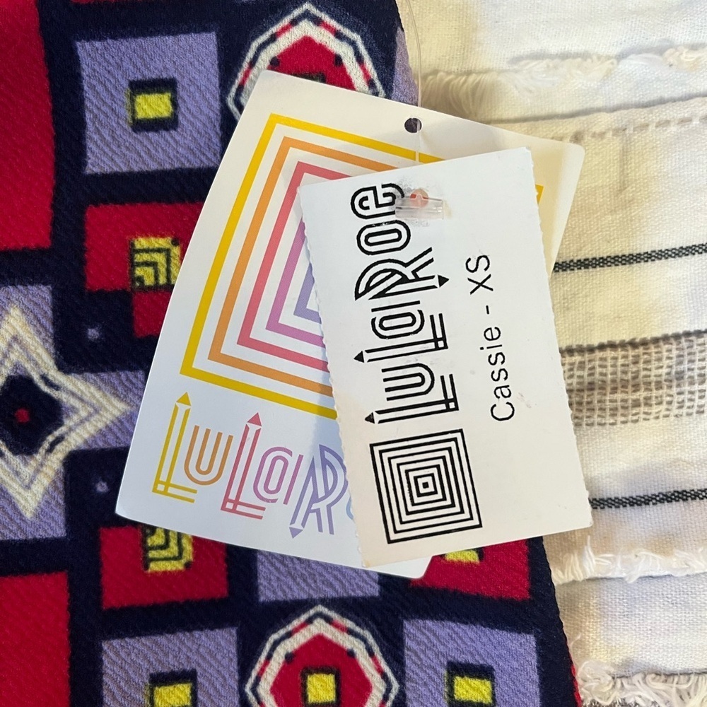 LuLaRoe Red and Purple Pencil Skirt Midi  Casual - Picture 2 of 2